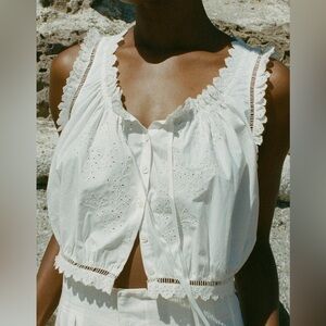 Doen Traveler Top White Small NWOT